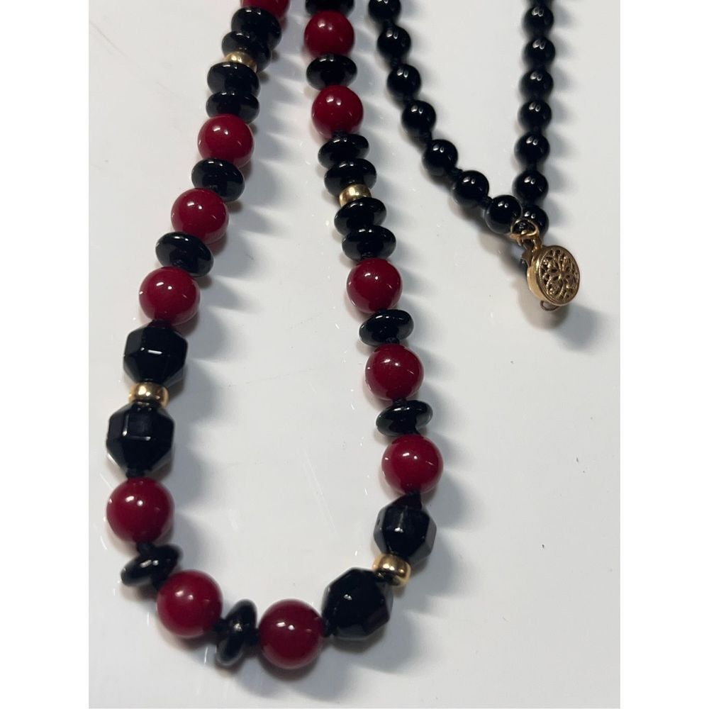High Quality 14k Gold Red & Black Beaded Long Necklace Women Vintage Like New